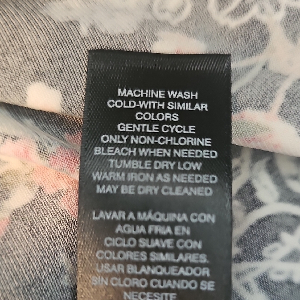 WHBM Floral Black and White Women's Top - Picture 7 of 7